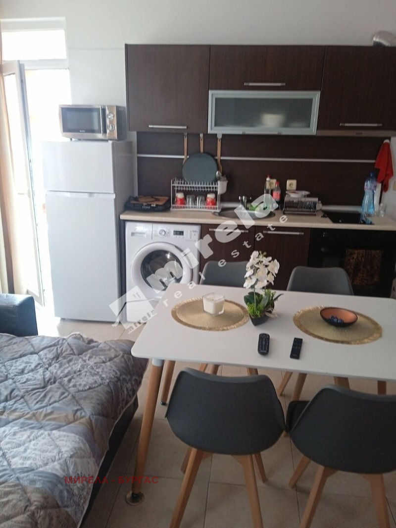 En renta  1 dormitorio región Burgas , k.k. Slanchev bryag , 60 metros cuadrados | 72184460