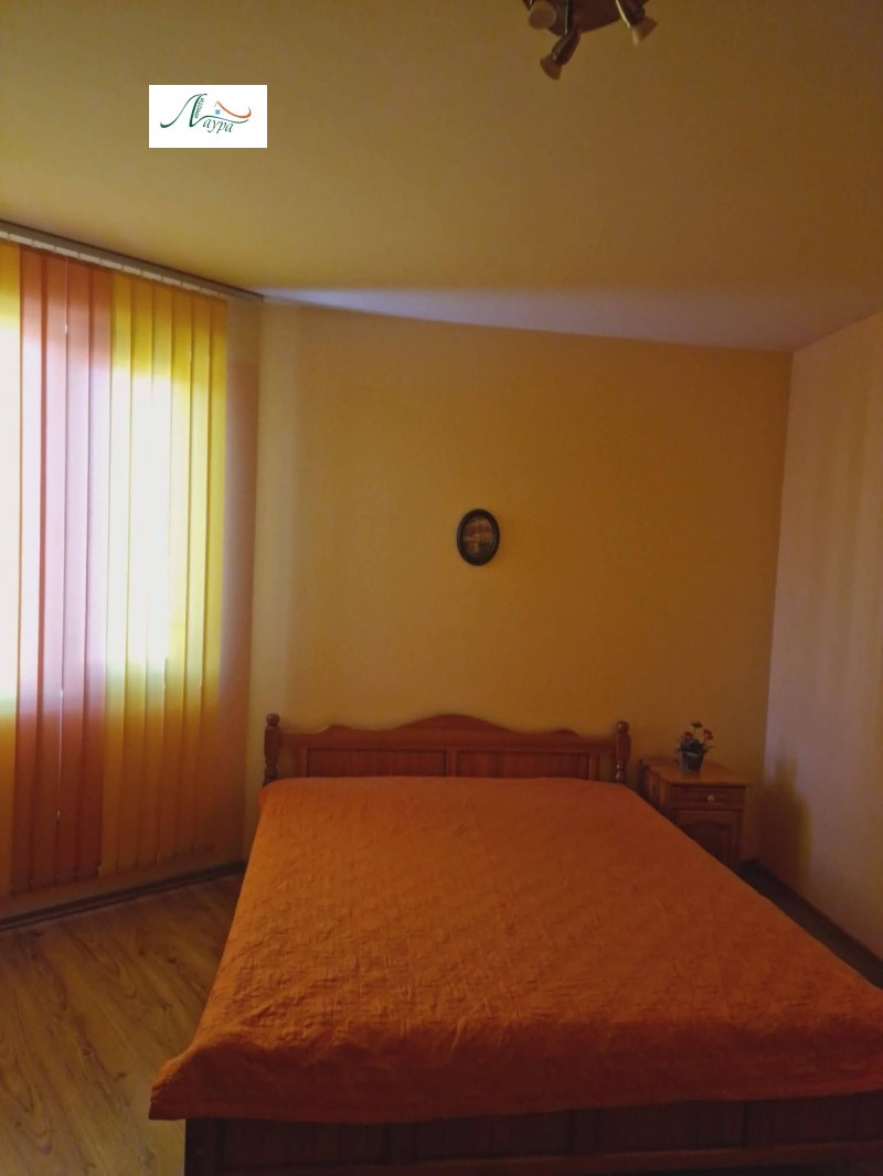 Дава под наем 2-СТАЕН, гр. Шумен, Център, снимка 4 - Апартаменти - 53385439