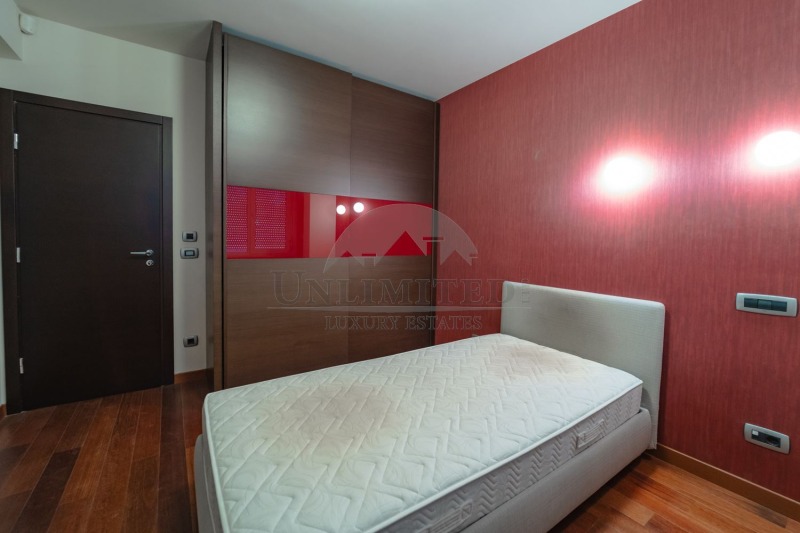 Дава под наем  4-стаен град София , Лозенец , 220 кв.м | 53530391 - изображение [11]