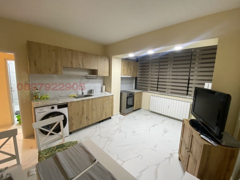 K pronájmu  2 ložnice Sofia , Nadežda 1 , 74 m2 | 76875368 - obraz [4]