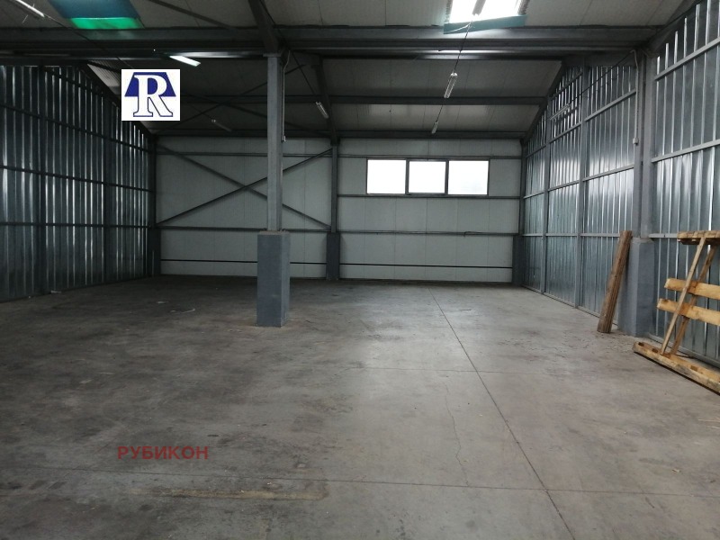 Дава под Наем СКЛАД в град Пловдив, Индустриална зона - Север - 212 кв.м / 650.36 € » 1 272 лв., РУБИКОН