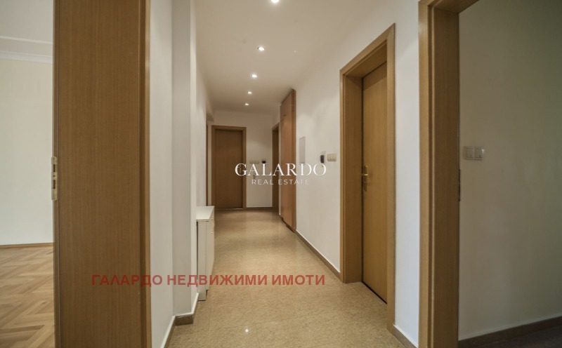 K pronájmu  3 ložnice Sofia , Iztok , 250 m2 | 53763991 - obraz [11]