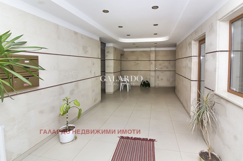 K pronájmu  3 ložnice Sofia , Iztok , 250 m2 | 53763991 - obraz [17]