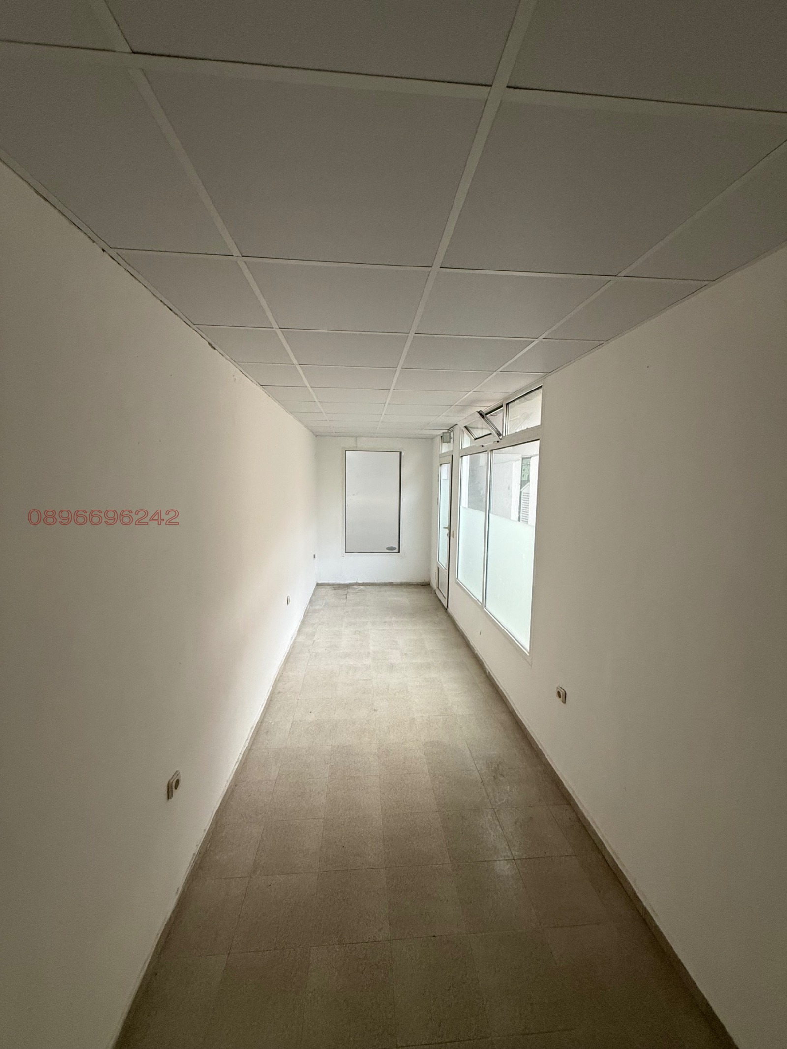 Дава под наем ОФИС, гр. Казанлък, област Стара Загора, снимка 2 - Офиси - 53799882