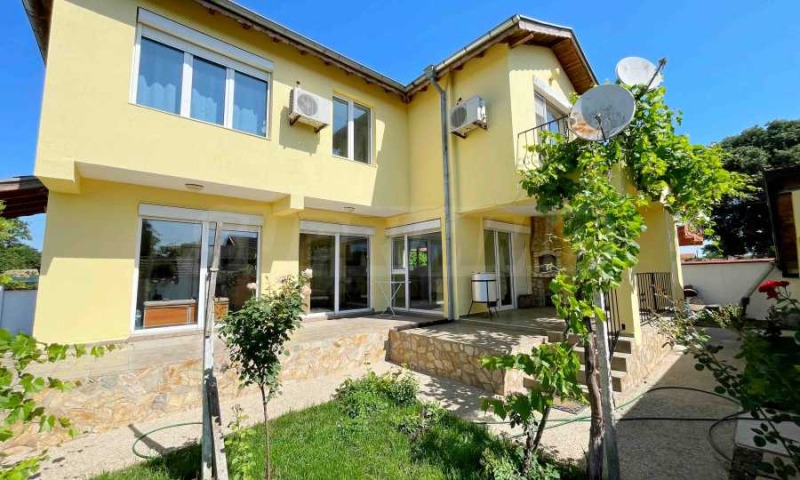 För uthyrning  Hus region Dobrich , Sokolovo , 137 kvm | 12547454 - bild [2]