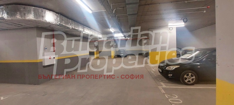 Дава под наем ГАРАЖ, ПАРКОМЯСТО, гр. София, Банишора, снимка 9 - Гаражи и паркоместа - 53506771