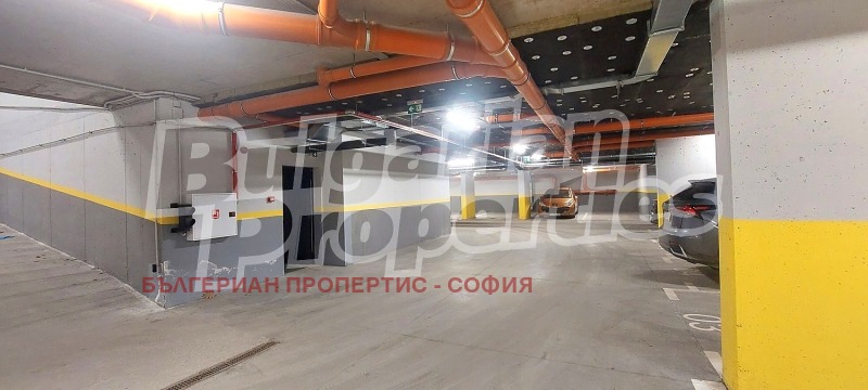 Дава под наем ГАРАЖ, ПАРКОМЯСТО, гр. София, Банишора, снимка 14 - Гаражи и паркоместа - 53506771