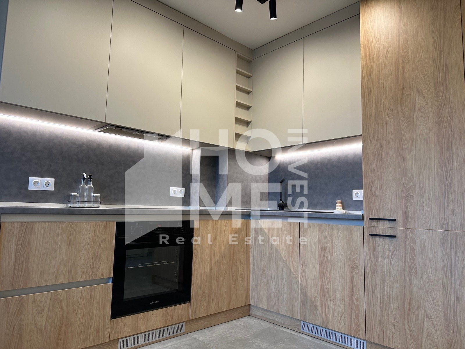 Дава под наем 2-СТАЕН, гр. София, Красно село, снимка 2 - Апартаменти - 53938676