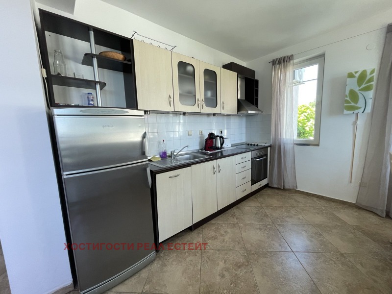 Дава под наем 3-СТАЕН, с. Лозенец, област Бургас