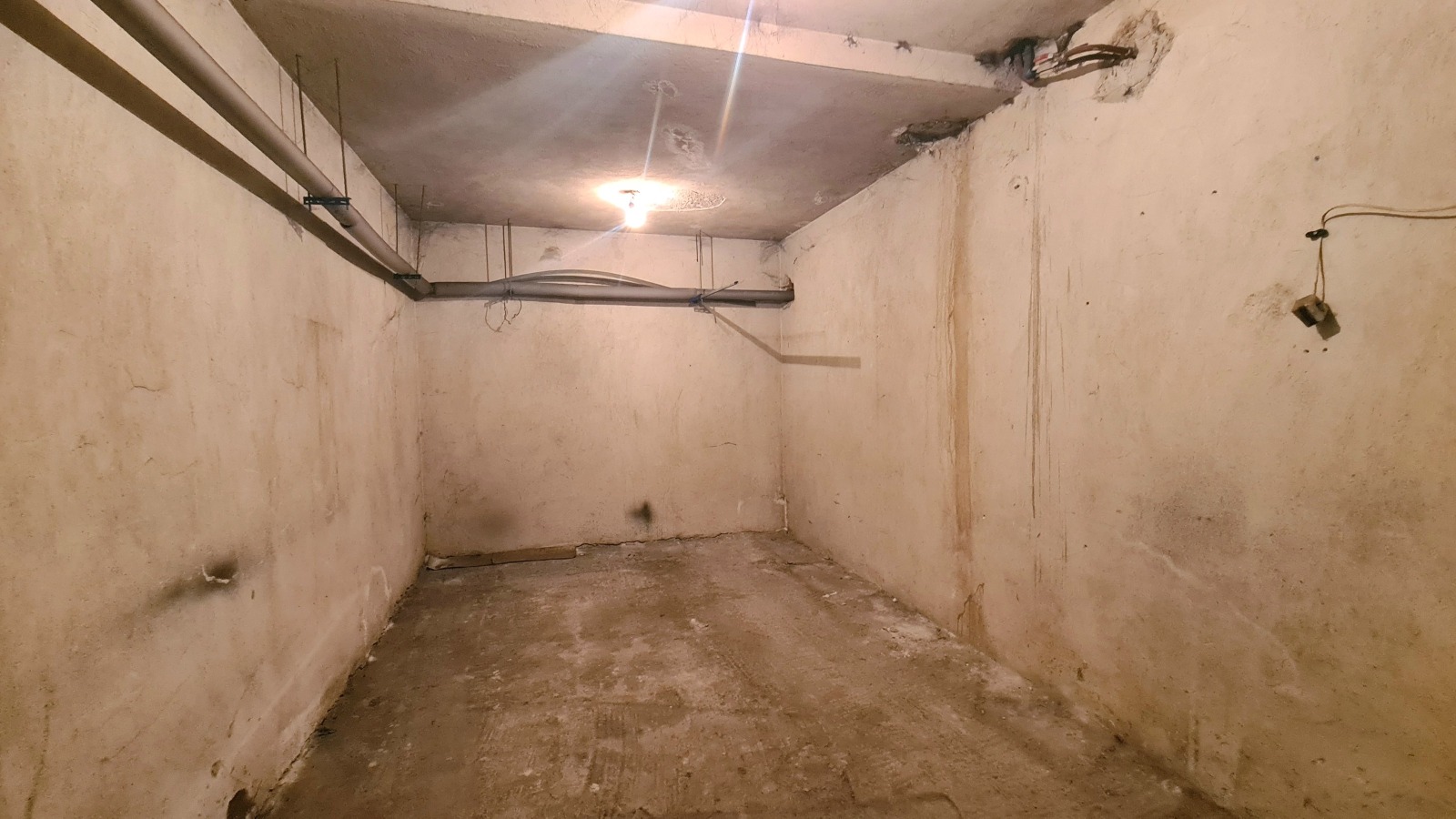 Дава под наем ГАРАЖ, ПАРКОМЯСТО, гр. София, Гео Милев