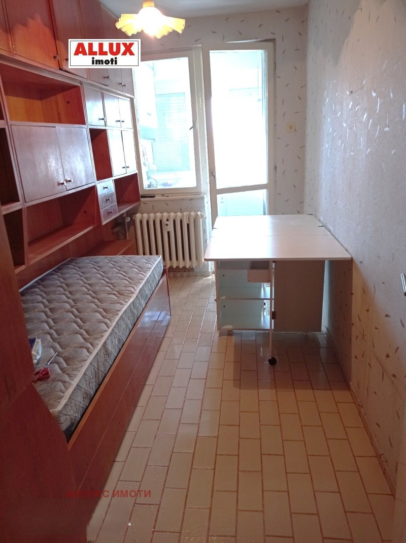 Дава под наем 1-СТАЕН, гр. Русе, Алеи Възраждане, снимка 2 - Апартаменти - 52654827