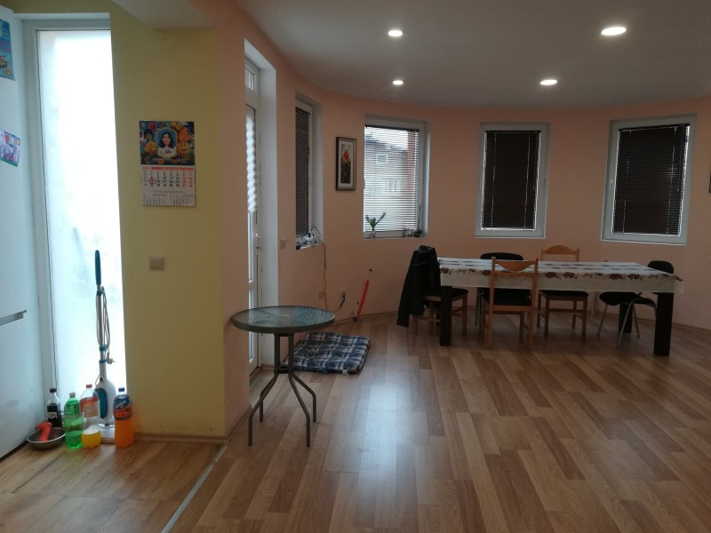 Vuokrattavana  Talo Sofia , Suhodol , 130 neliömetriä | 69916098 - kuva [3]