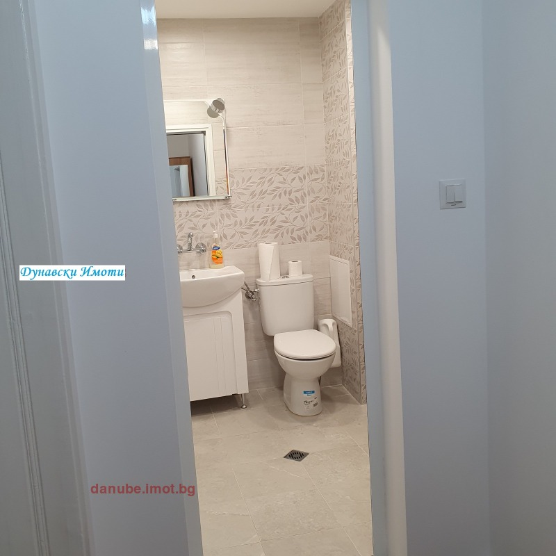 Zu vermieten  1 Schlafzimmer Ruse , Jalta , 74 qm | 12036857 - Bild [11]