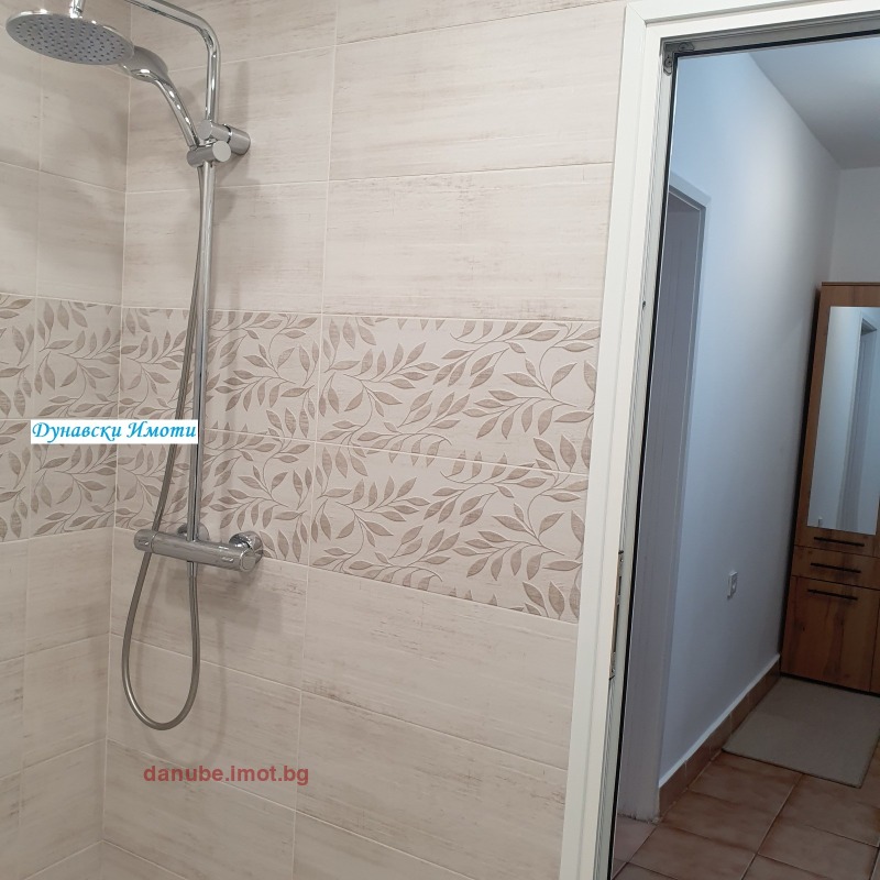 Zu vermieten  1 Schlafzimmer Ruse , Jalta , 74 qm | 12036857 - Bild [12]