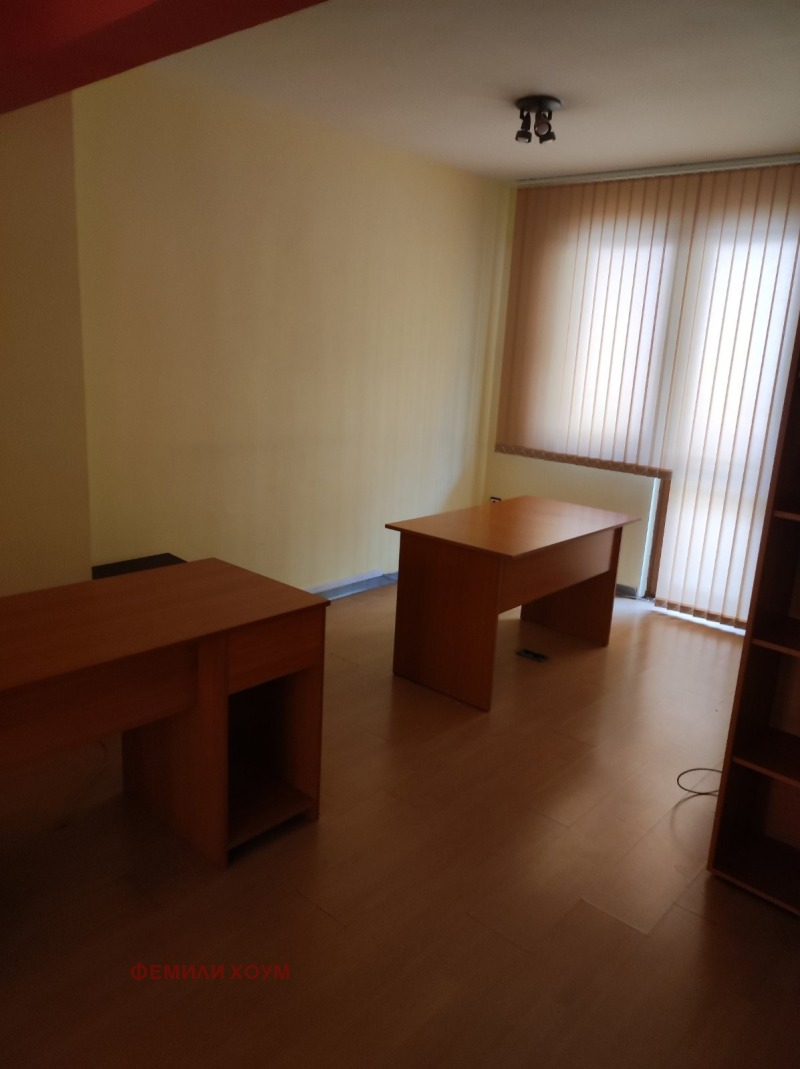 Te huur  Kantoor Varna , Ljatno kino Trakija , 90 m² | 47580813 - afbeelding [8]