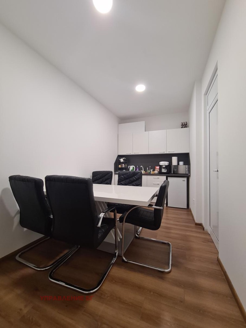 För uthyrning  Kontor Sofia , Krasno selo , 350 kvm | 53435983 - bild [14]
