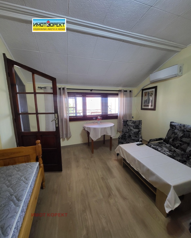 Te huur  Studio Pazardzjik , Tsentar , 35 m² | 66264160