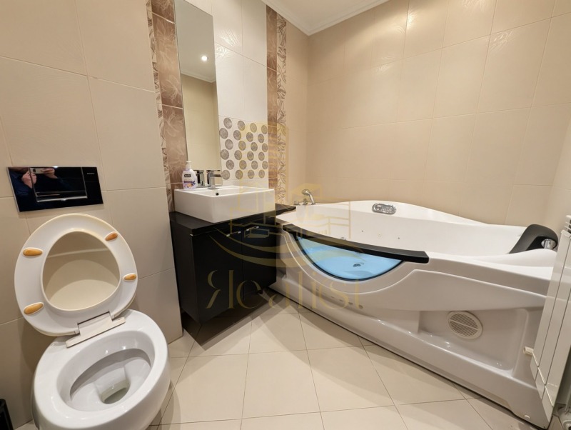 Дава под наем 4-СТАЕН, гр. София, Изгрев, снимка 10 - Апартаменти - 53073000