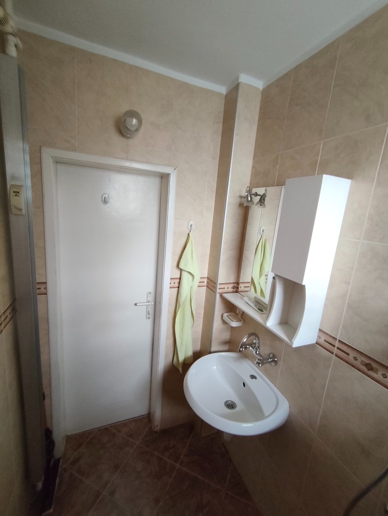 Дава под наем 3-СТАЕН, гр. София, Лозенец, снимка 12 - Апартаменти - 55189375