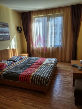 1 sovrum m-t Alen mak, Varna 4