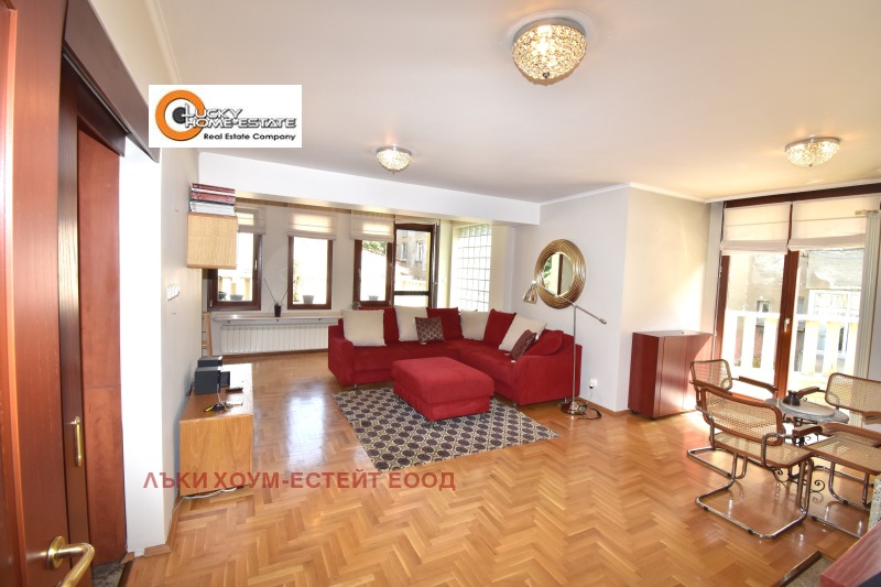 A louer  2 chambres Sofia , Tsentar , 110 m² | 40948117