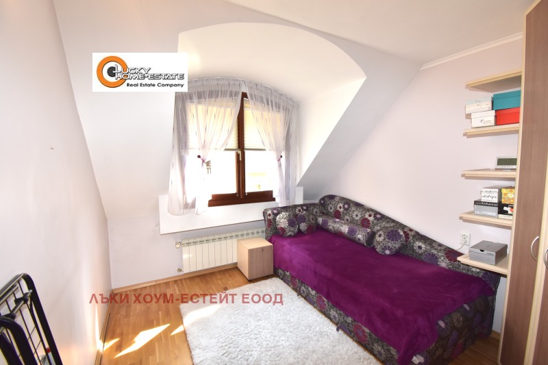 Zu vermieten  2 Schlafzimmer Sofia , Zentar , 110 qm | 40948117 - Bild [15]