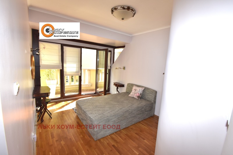 A louer  2 chambres Sofia , Tsentar , 110 m² | 40948117 - image [13]