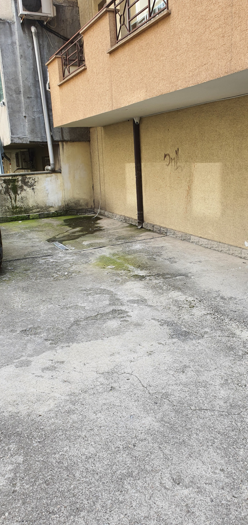 Дава под наем ГАРАЖ, ПАРКОМЯСТО, гр. Варна, ХЕИ