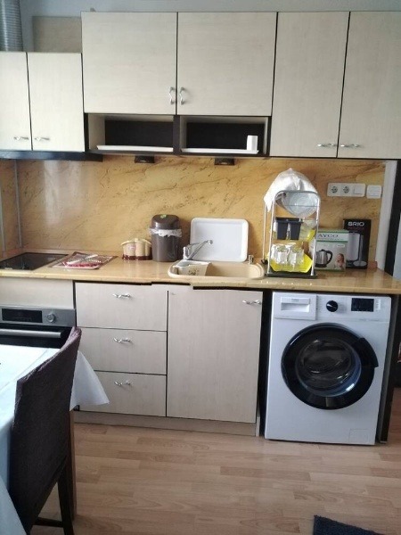 Дава под нем  2-стаен, град Пловдив, Тракия •  300 EUR • ID 84436025 — holmes.bg - [1] 