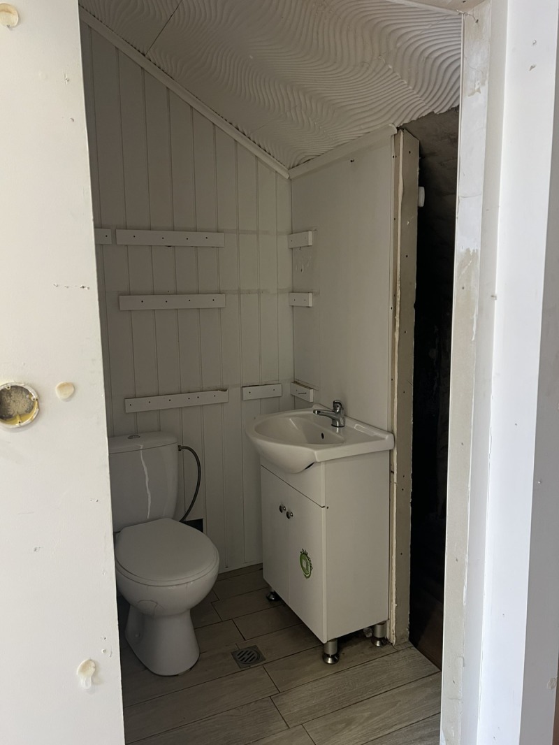 Дава под наем МАГАЗИН, гр. Дупница, област Кюстендил, снимка 5 - Магазини - 53467295