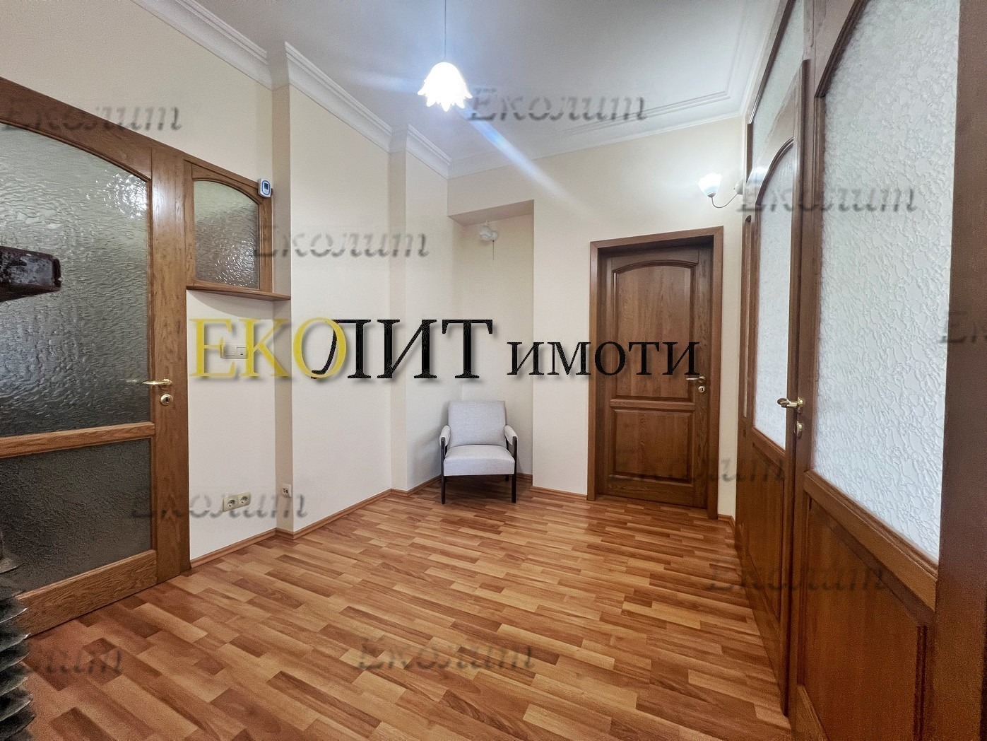 Дава под наем 3-СТАЕН, гр. София, Център, снимка 3 - Апартаменти - 43950858