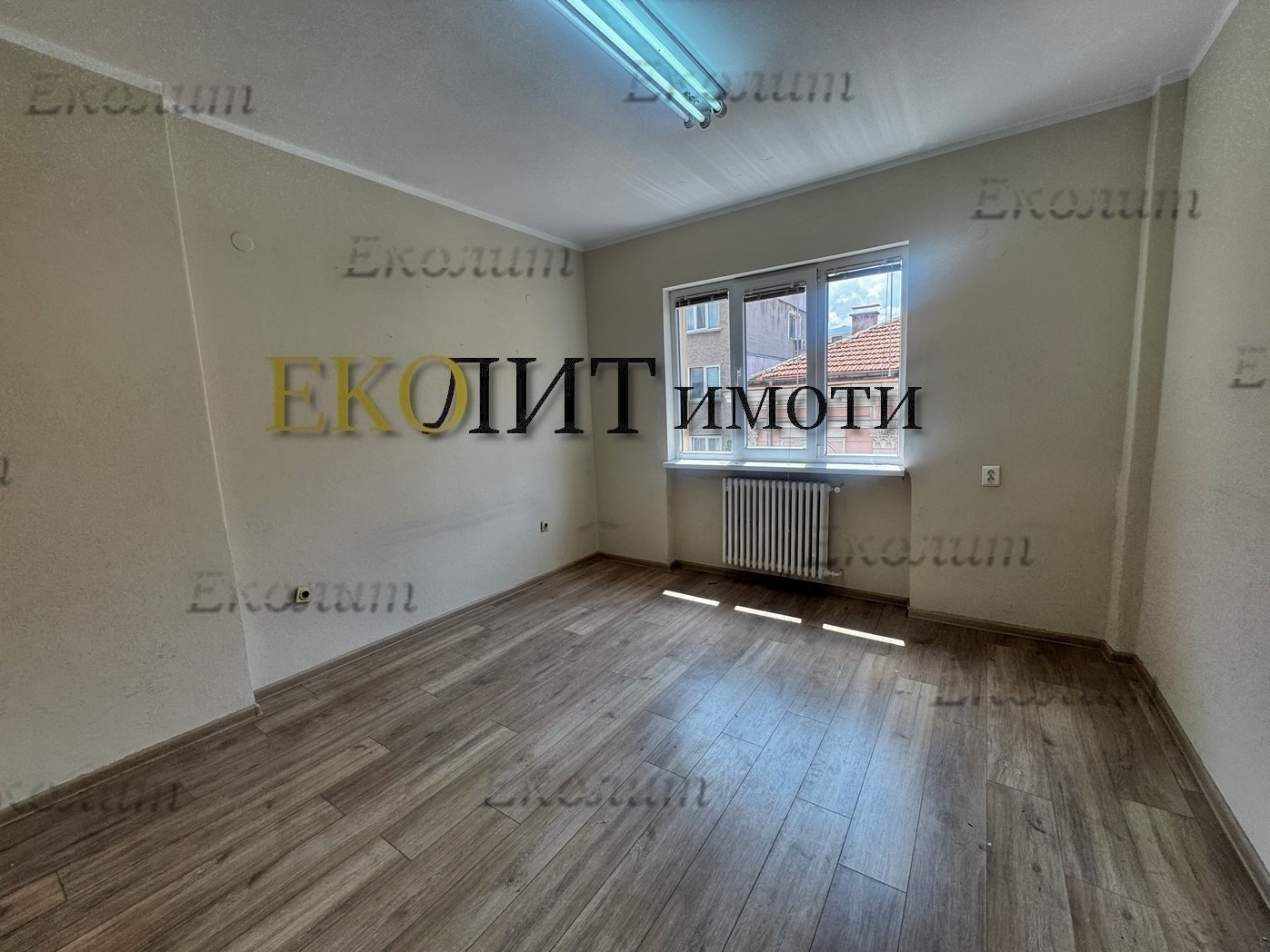 Дава под наем ОФИС, гр. София, Център