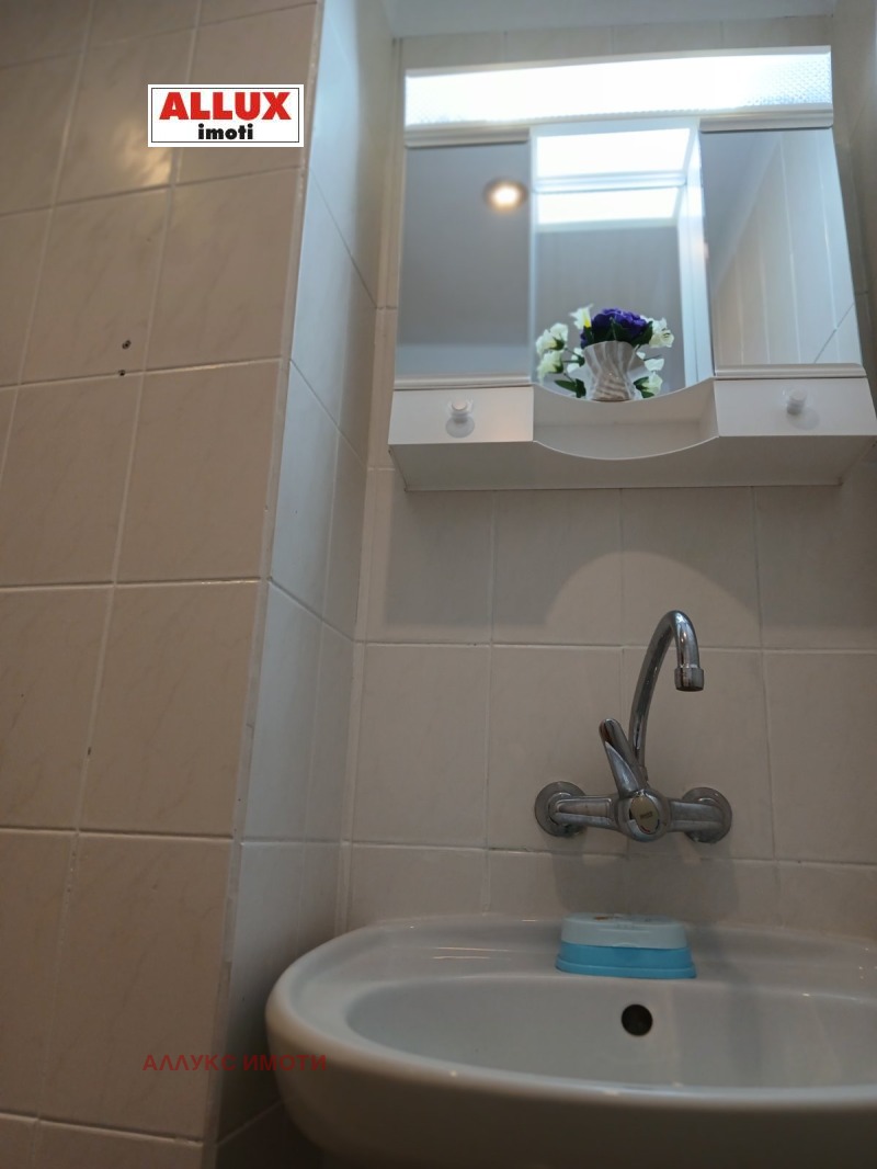 Дава под наем 2-СТАЕН, гр. Русе, Ялта, снимка 17 - Апартаменти - 53380445