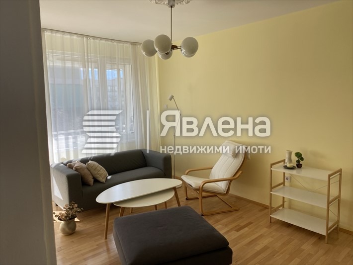 Дава под наем 3-СТАЕН, гр. София, Оборище, снимка 2 - Апартаменти - 54934037