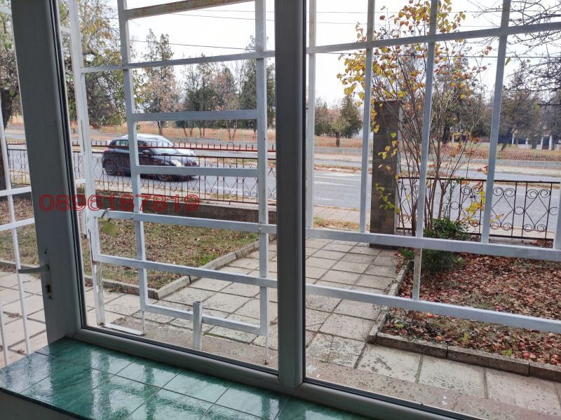 Дава под наем МАГАЗИН, гр. Радомир, област Перник, снимка 5 - Магазини - 52783123
