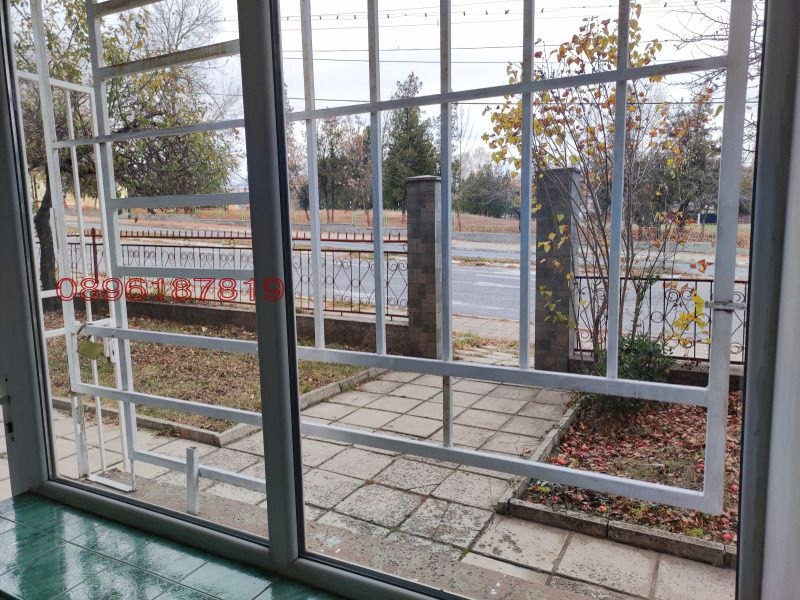 Дава под наем МАГАЗИН, гр. Радомир, област Перник, снимка 4 - Магазини - 52783123