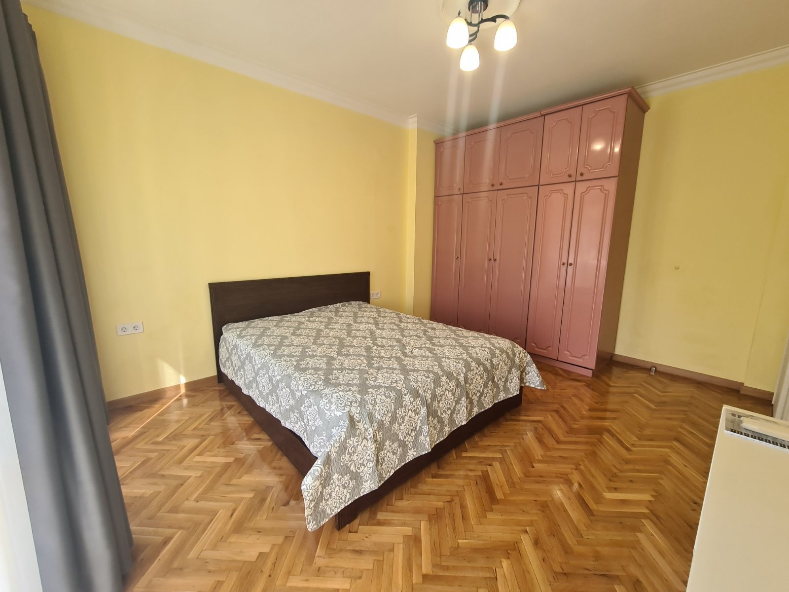Дава под наем 4-СТАЕН, гр. София, Център, снимка 3 - Апартаменти - 55525836