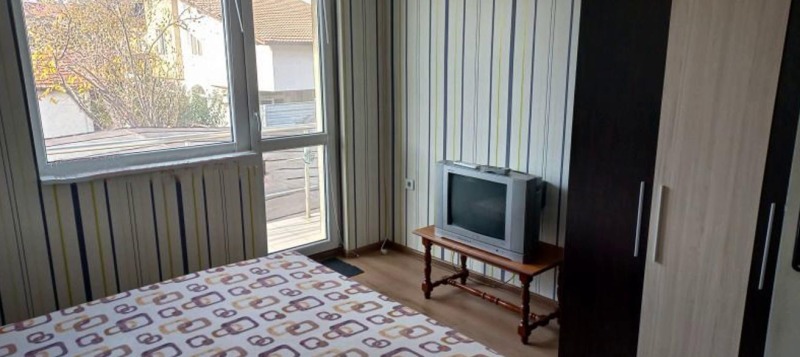 Издаје се  1 спаваћа соба Софија , Орландовци , 87 м2 | 92002181 - слика [7]