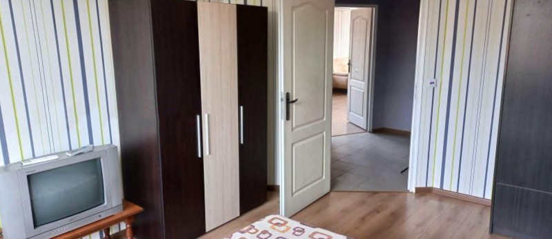 Издаје се  1 спаваћа соба Софија , Орландовци , 87 м2 | 92002181 - слика [8]