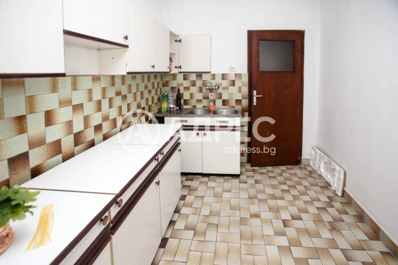 Дава под наем КЪЩА, гр. София, Изток, снимка 9 - Къщи - 52985243