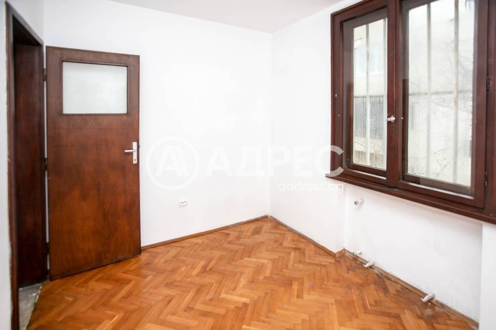 Дава под наем КЪЩА, гр. София, Изток, снимка 12 - Къщи - 52985243