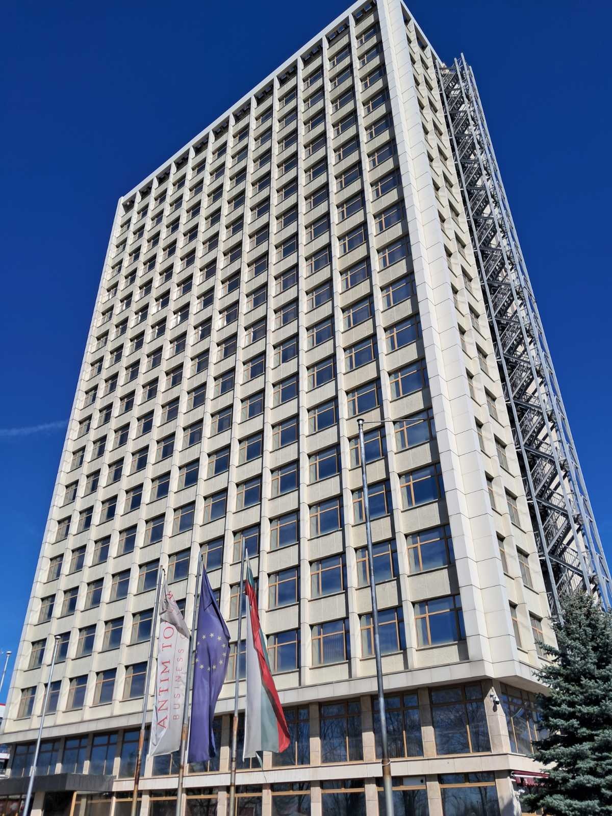 Дава под наем БИЗНЕС ИМОТ, гр. София, Захарна фабрика, снимка 2 - Други - 54144033