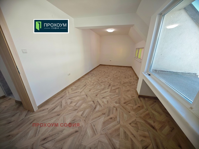 Zu vermieten  3 Schlafzimmer Sofia , Manastirski liwadi , 150 qm | 15122769 - Bild [9]