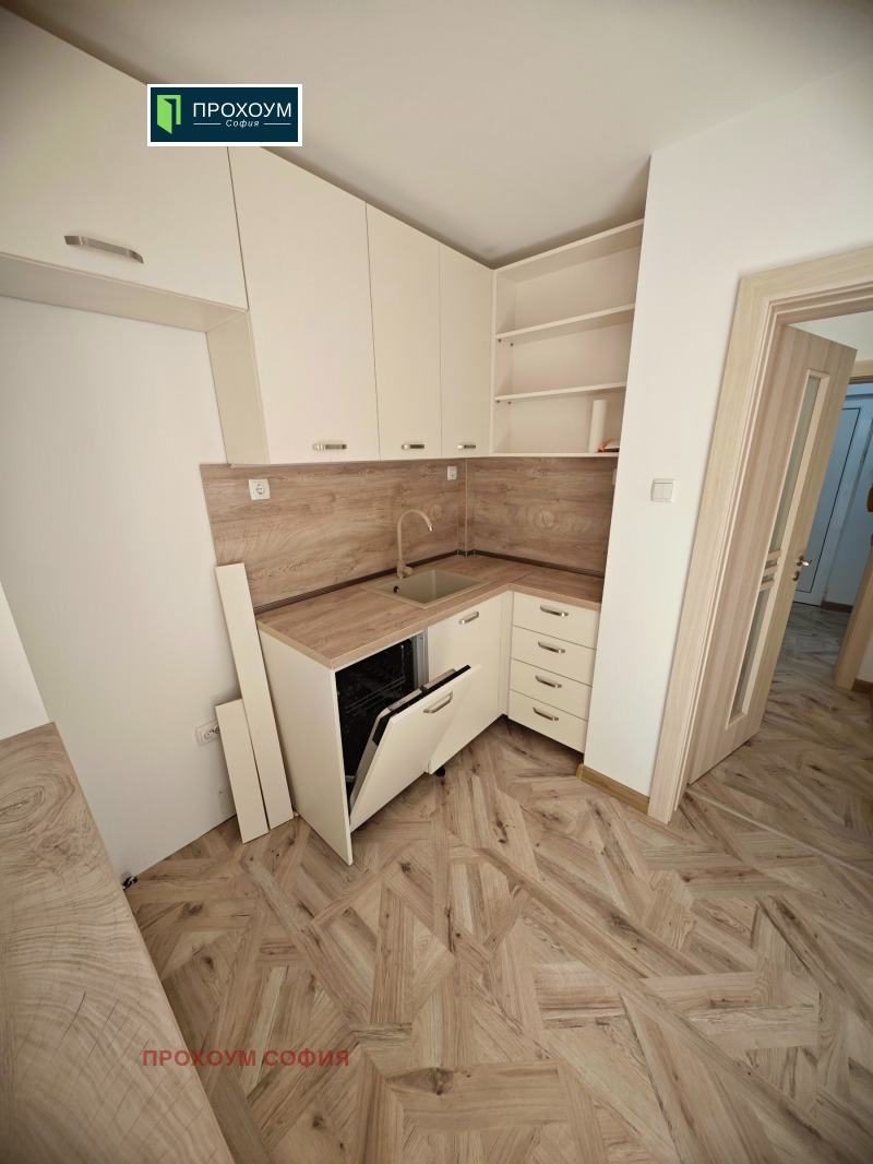 Zu vermieten  3 Schlafzimmer Sofia , Manastirski liwadi , 150 qm | 15122769 - Bild [2]