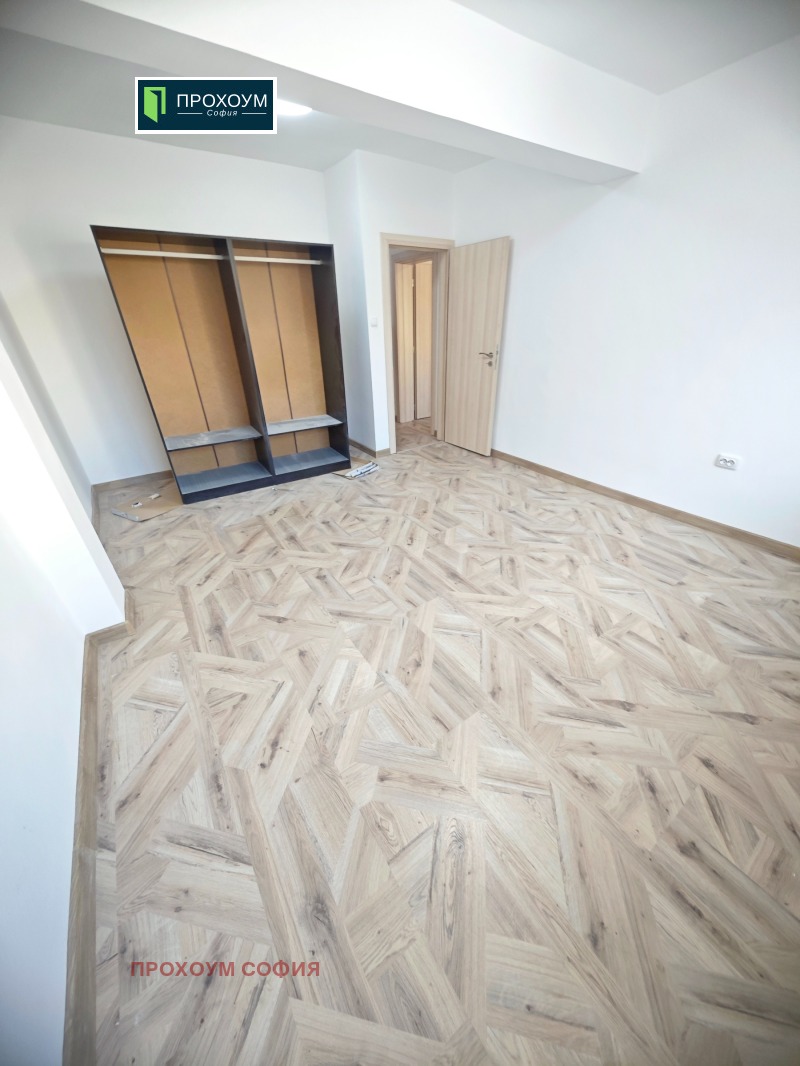 Zu vermieten  3 Schlafzimmer Sofia , Manastirski liwadi , 150 qm | 15122769 - Bild [15]