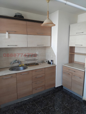 2 bedroom Suhata reka, Sofia