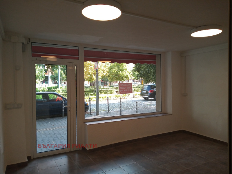 Издаје се  Схоп Софија , Центар , 63 м2 | 95373325 - слика [10]
