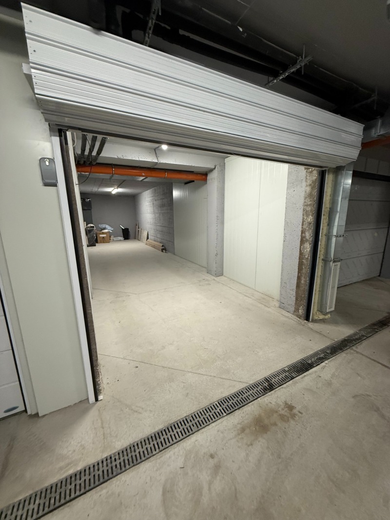 Дава под наем ГАРАЖ, ПАРКОМЯСТО, гр. София, Оборище, снимка 7 - Гаражи и паркоместа - 53494844