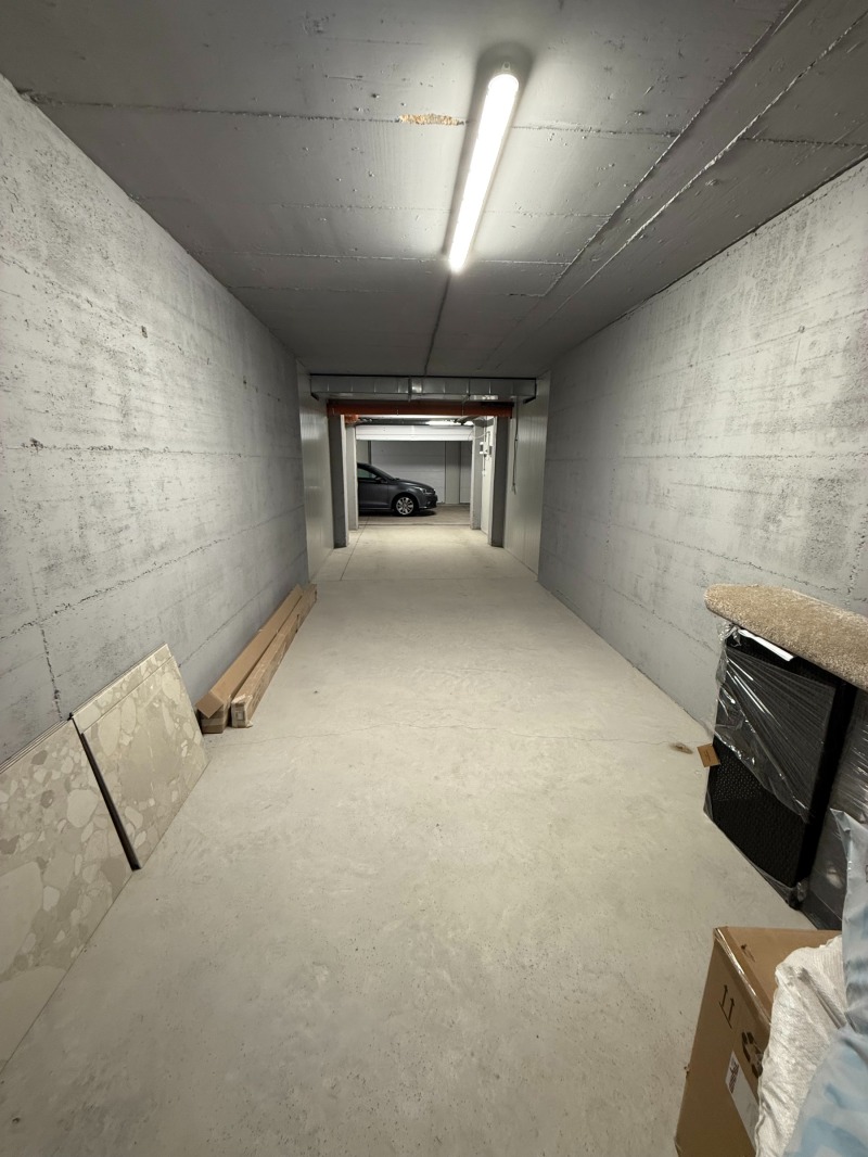 Дава под наем ГАРАЖ, ПАРКОМЯСТО, гр. София, Оборище, снимка 2 - Гаражи и паркоместа - 53494844