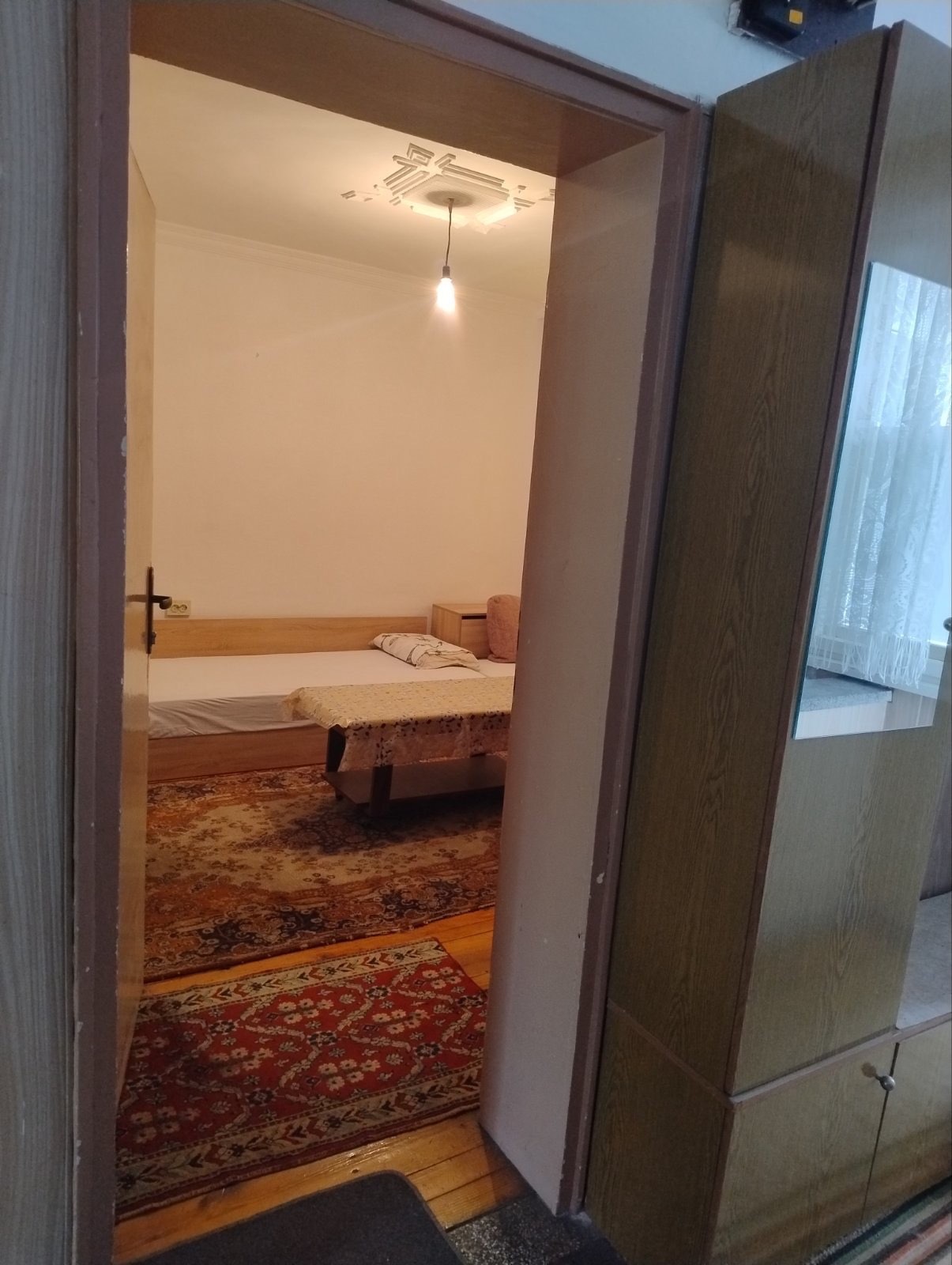 Дава под наем 2-СТАЕН, гр. Пловдив, Захарна фабрика, снимка 2 - Апартаменти - 54057452